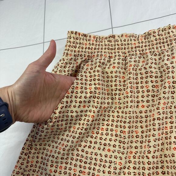 Toad&Co Shorts Womens Large Tan Sunkissed Barley Ditsy Floral Pull On Active - Picture 7 of 15